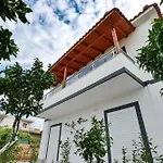 Luka Apartments